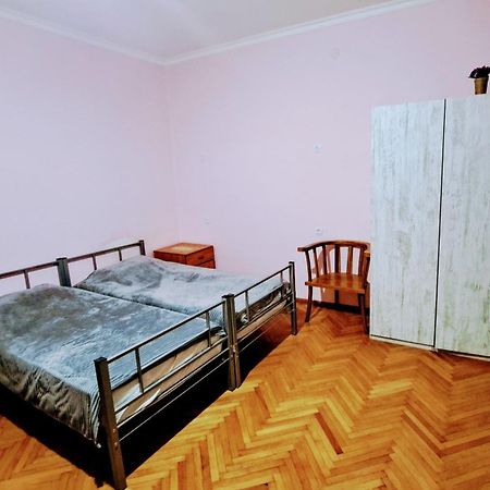 טביליסי Apartment With A Nice Terrace In Old City Center מראה חיצוני תמונה
