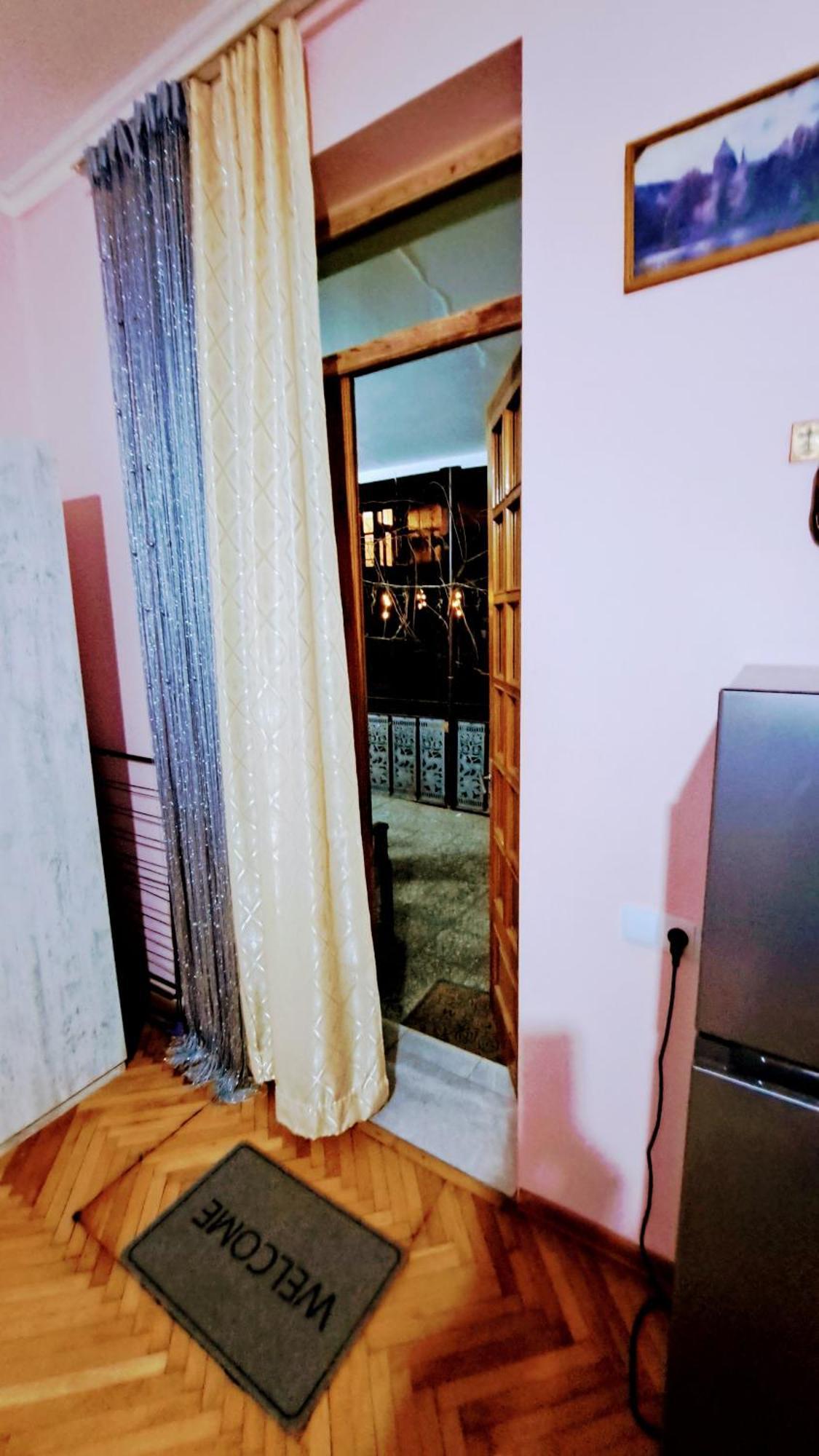 טביליסי Apartment With A Nice Terrace In Old City Center מראה חיצוני תמונה