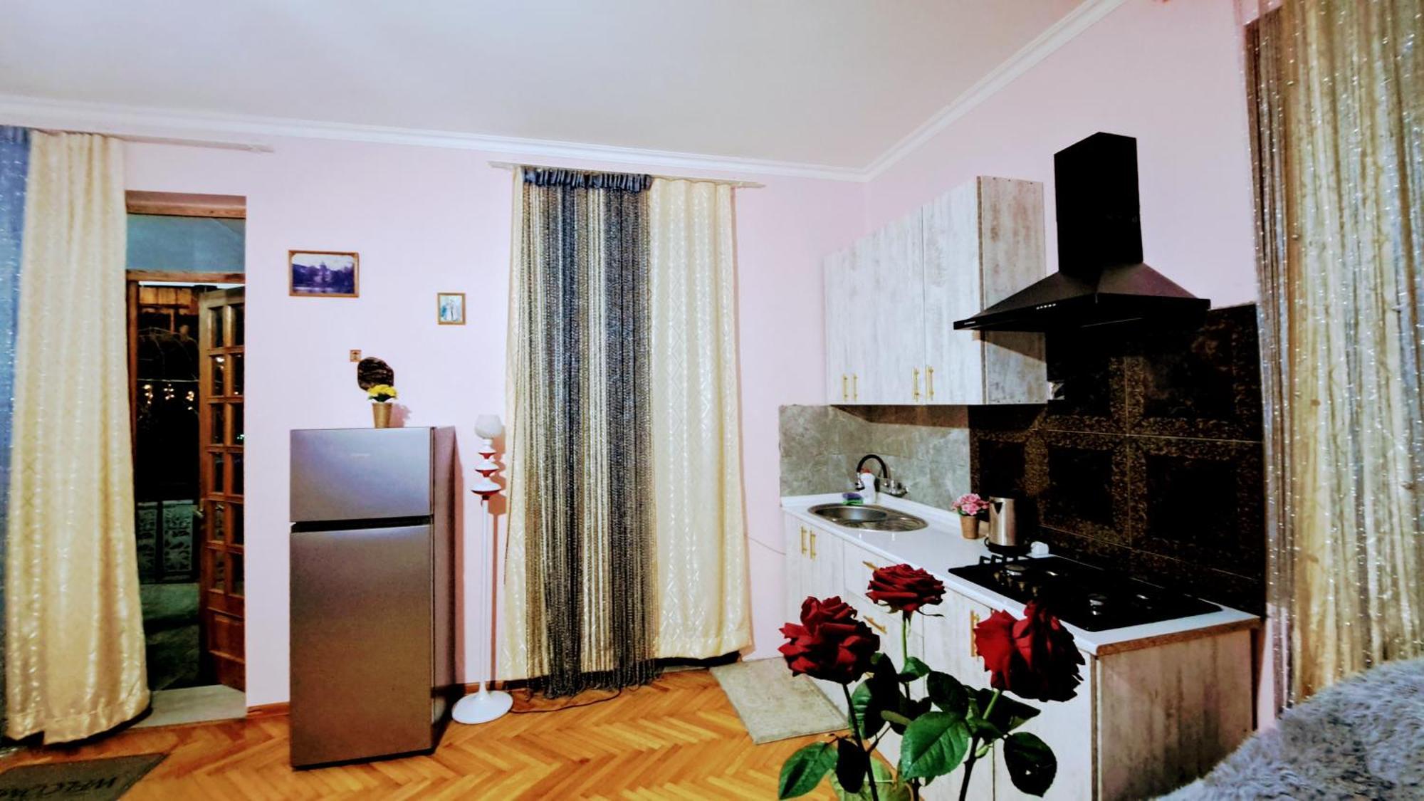 טביליסי Apartment With A Nice Terrace In Old City Center מראה חיצוני תמונה